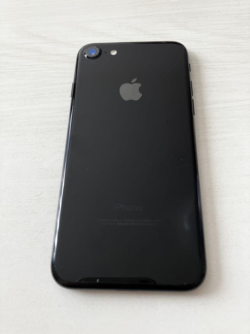 【新品バッテリー交換済】iPhone7 128GB ジェットブラックSIMフリー