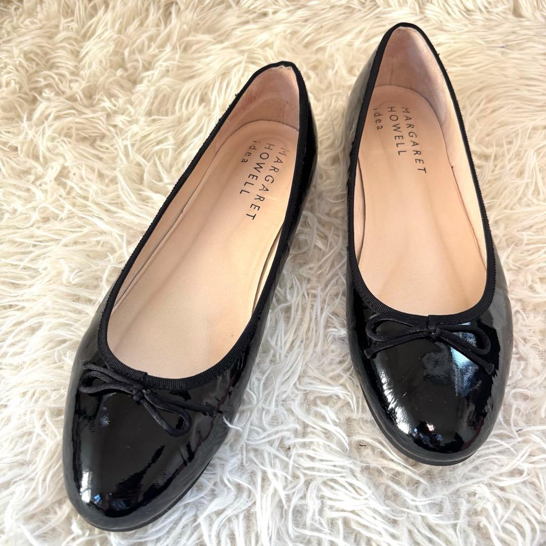✨マーガレットハウエル　パンプス バレエシューズ ブラック　エナメル　25.5