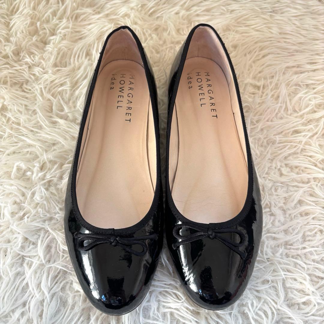 ✨マーガレットハウエル　パンプス バレエシューズ ブラック　エナメル　25.5