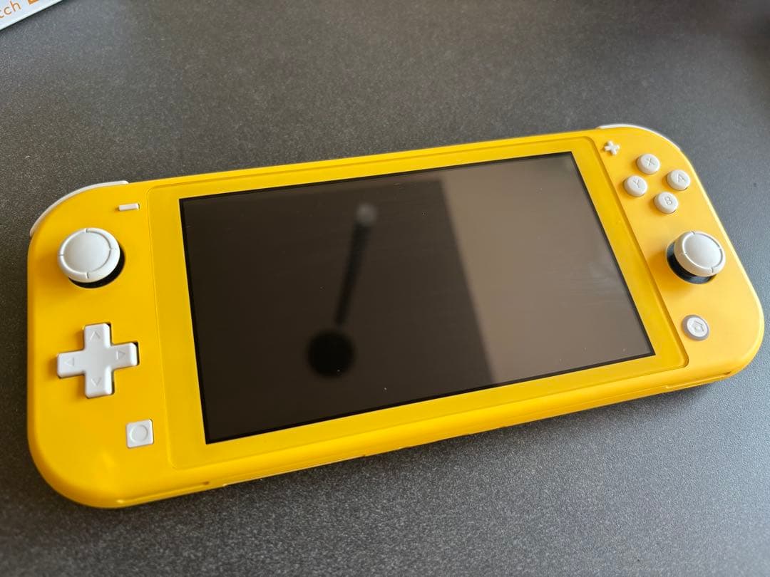 Nintendo switch Lite イエロー