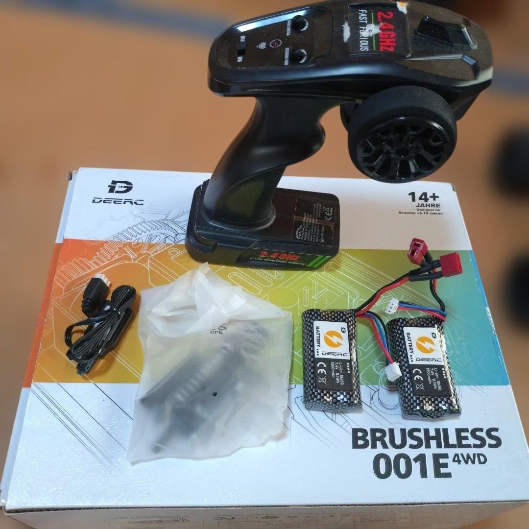 deerc ブラシレス　001E 4WD