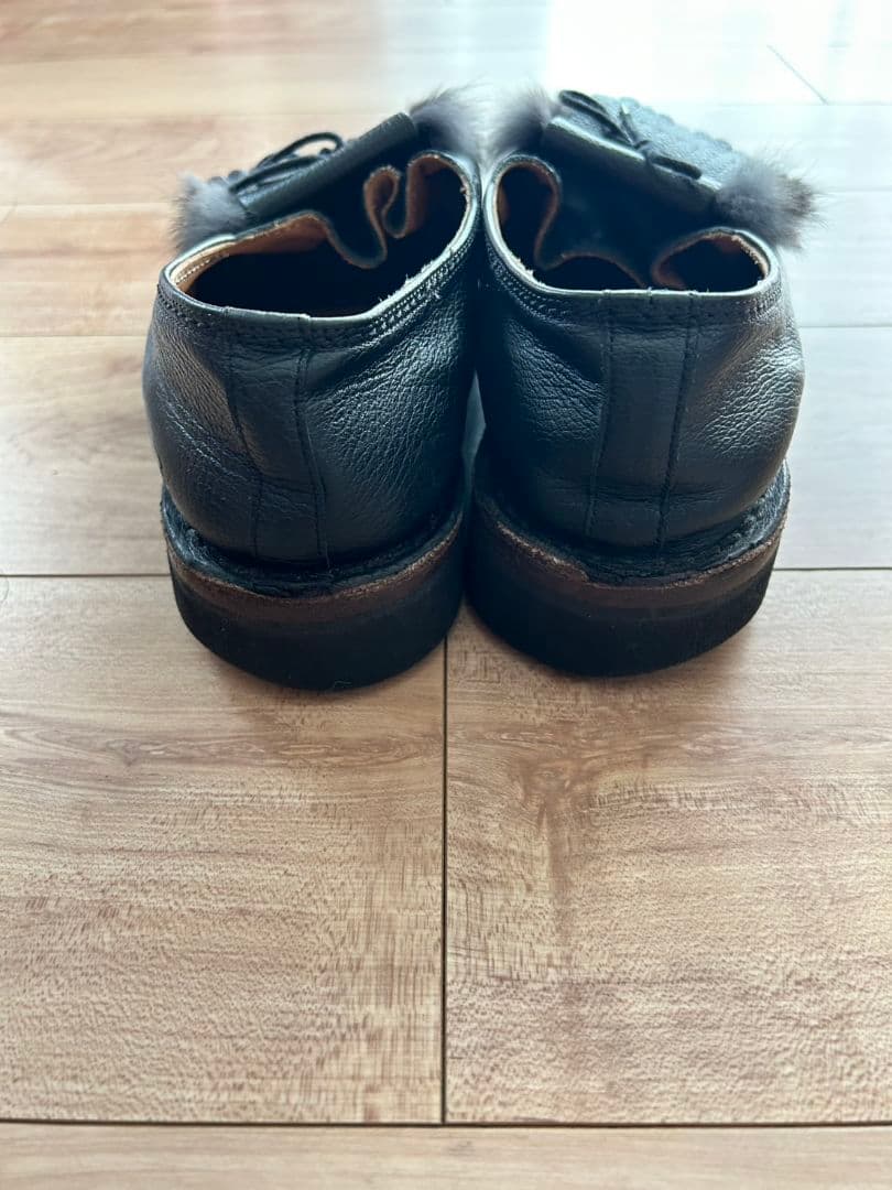 SOLVIERE MANOLETTE　ブラック フリンジ付き