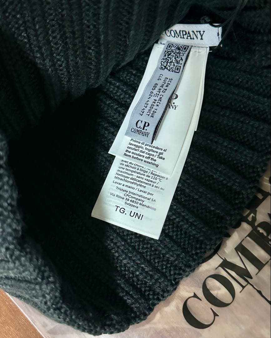 P*読様 C.P. COMPANY ブラック ニット帽