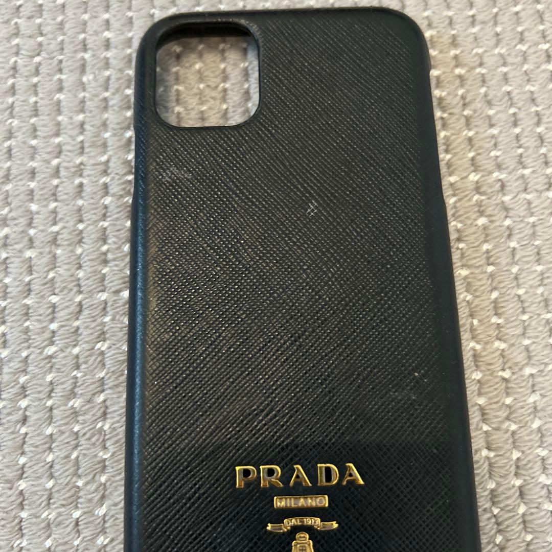 PRADA ブラックレザー iPhone11ケース