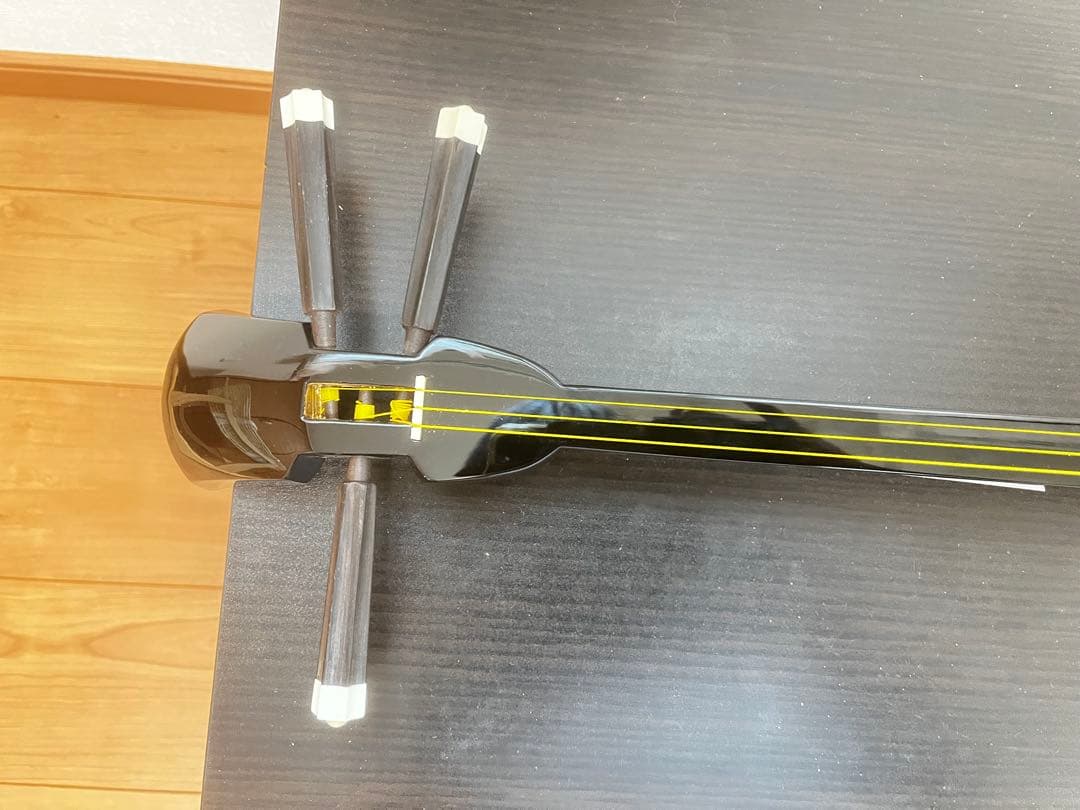 【美品】沖縄 三線 人工皮 和楽器 民謡楽器 沖縄三線