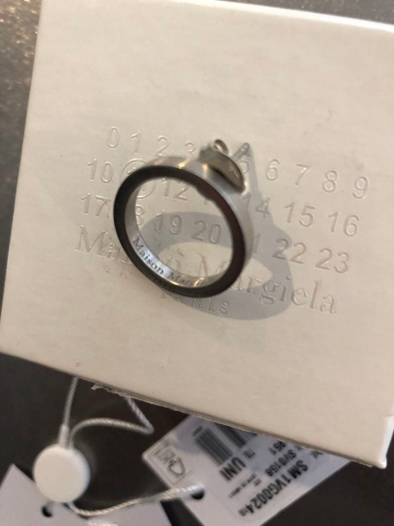 新品未使用　Maison Margielaシルバー ピアス　片耳用