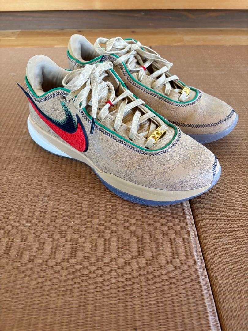 レブロン20 バスケットシューズ