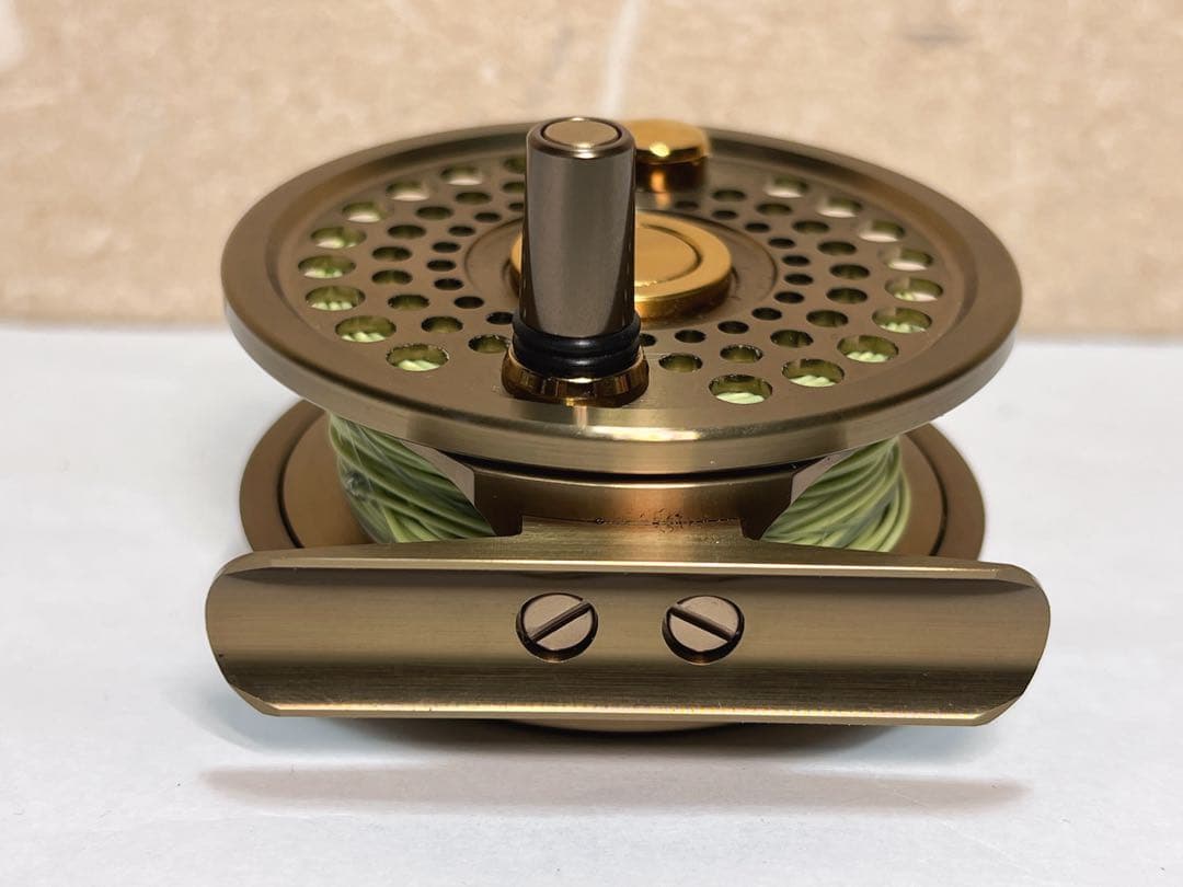 ダイワ アルトモア-X 100D フライフィッシングリール