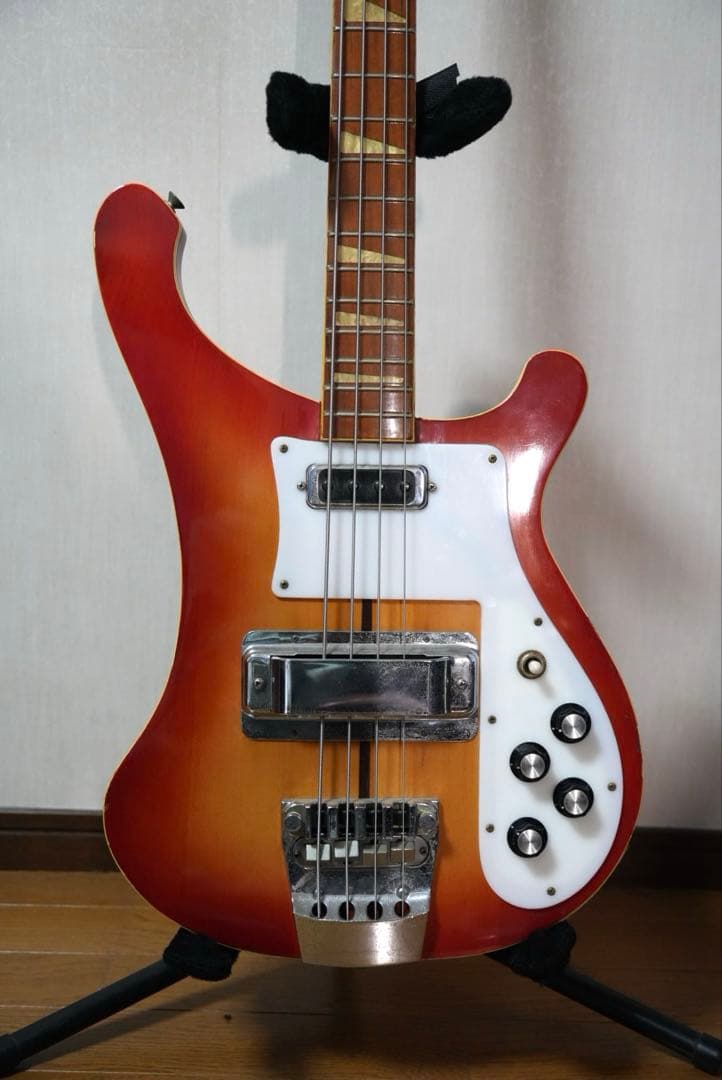 Guyatone Rickenbackerモデル エレキベース サンバースト