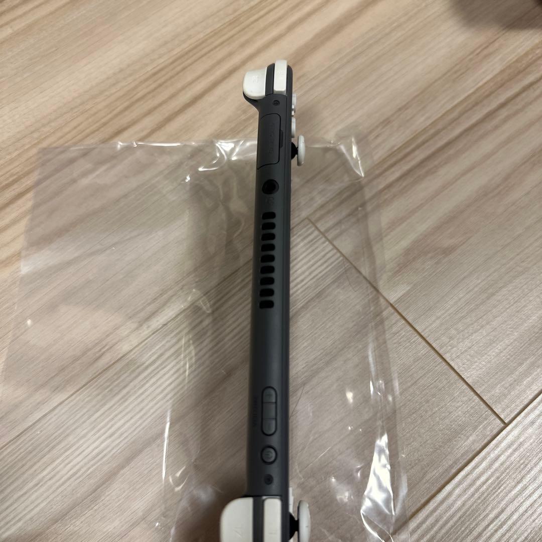 ニンテンドーSwitchライト　グレー　箱付属品あり