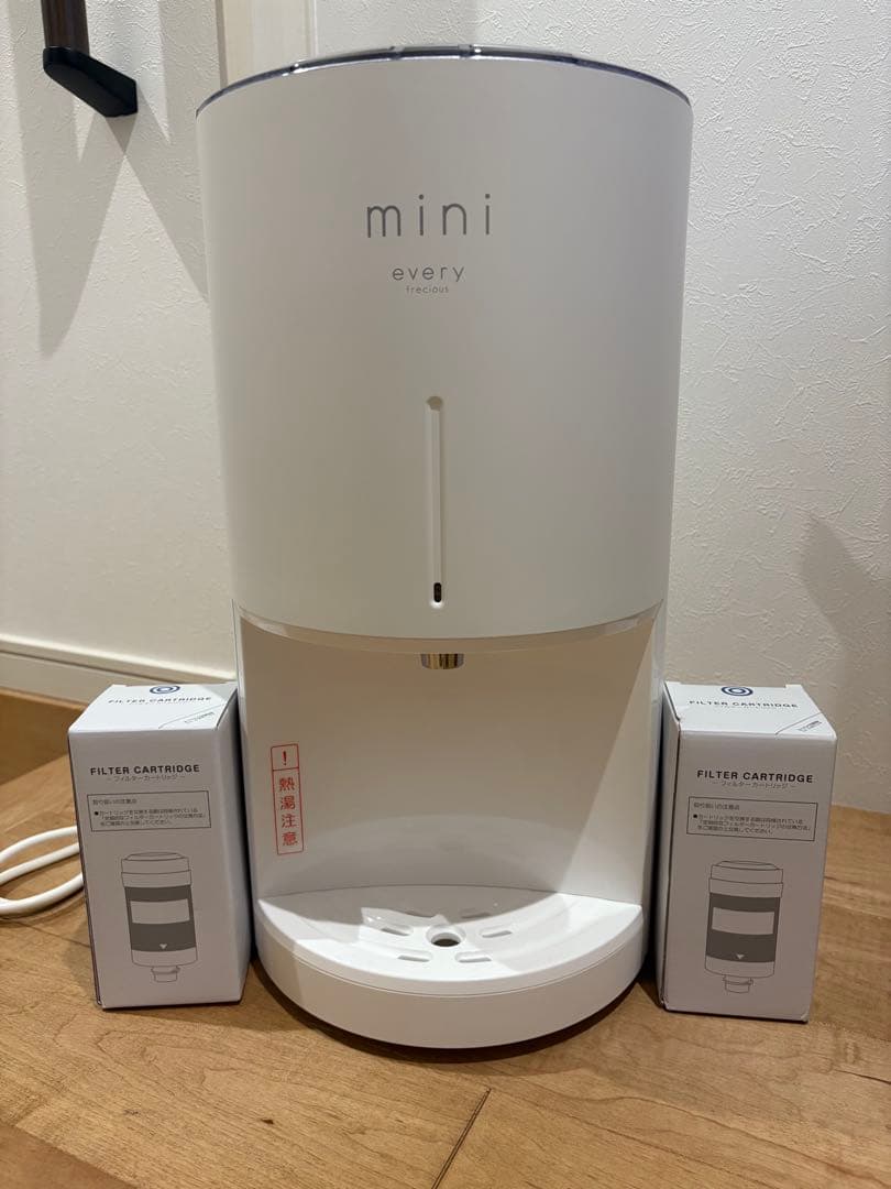 ☆*☆様 『良品』mini every 浄水器 本体とフィルターカートリッジ2本