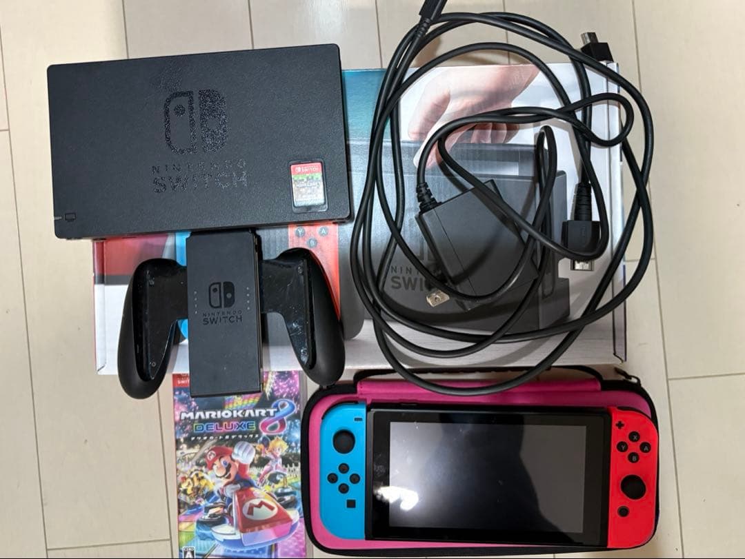 《完動品》Switch 本体 周辺機器　マリオカート、マインクラフト付き