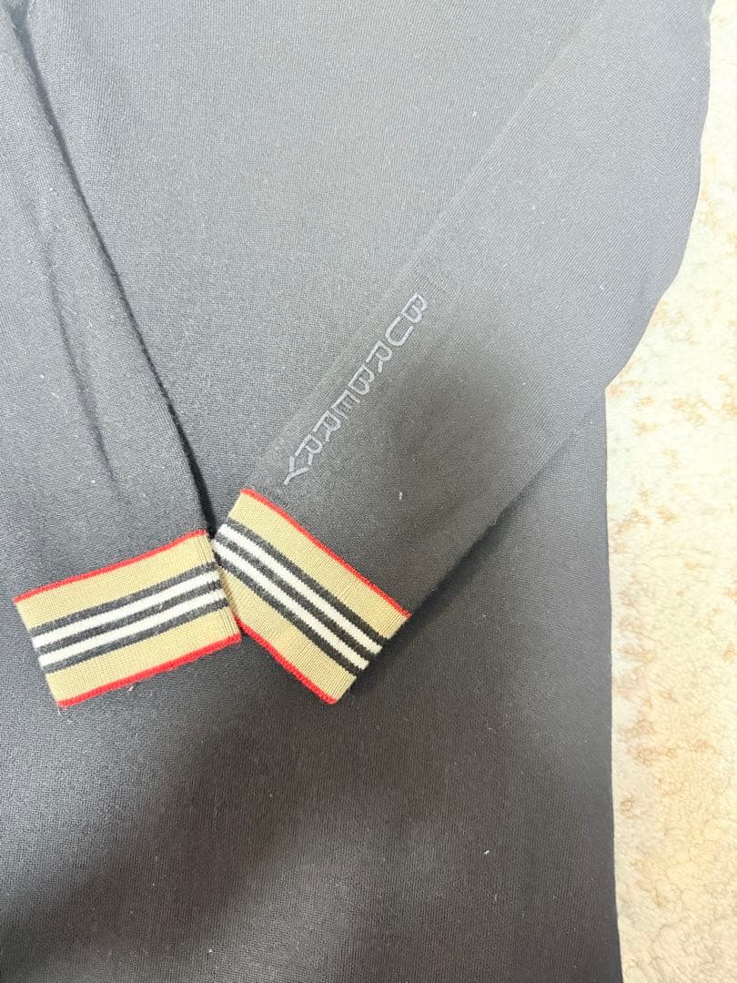 BURBERRY Vネックワンピース 6Y