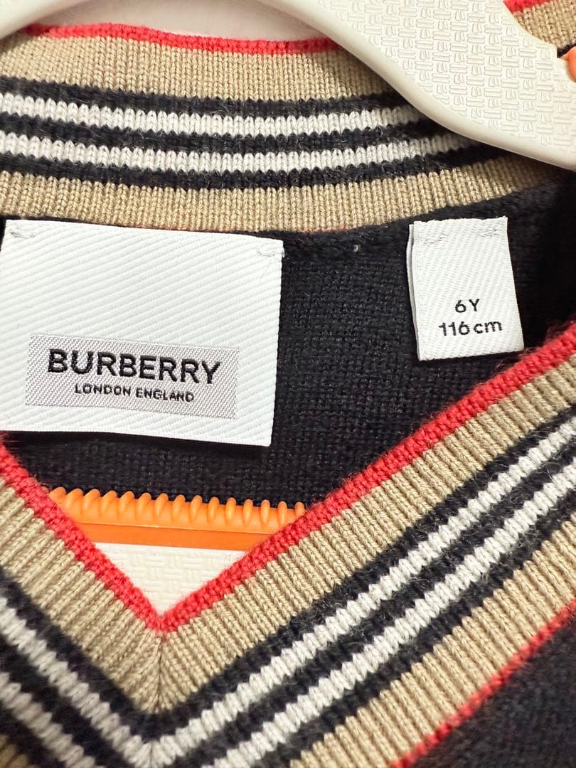 BURBERRY Vネックワンピース 6Y