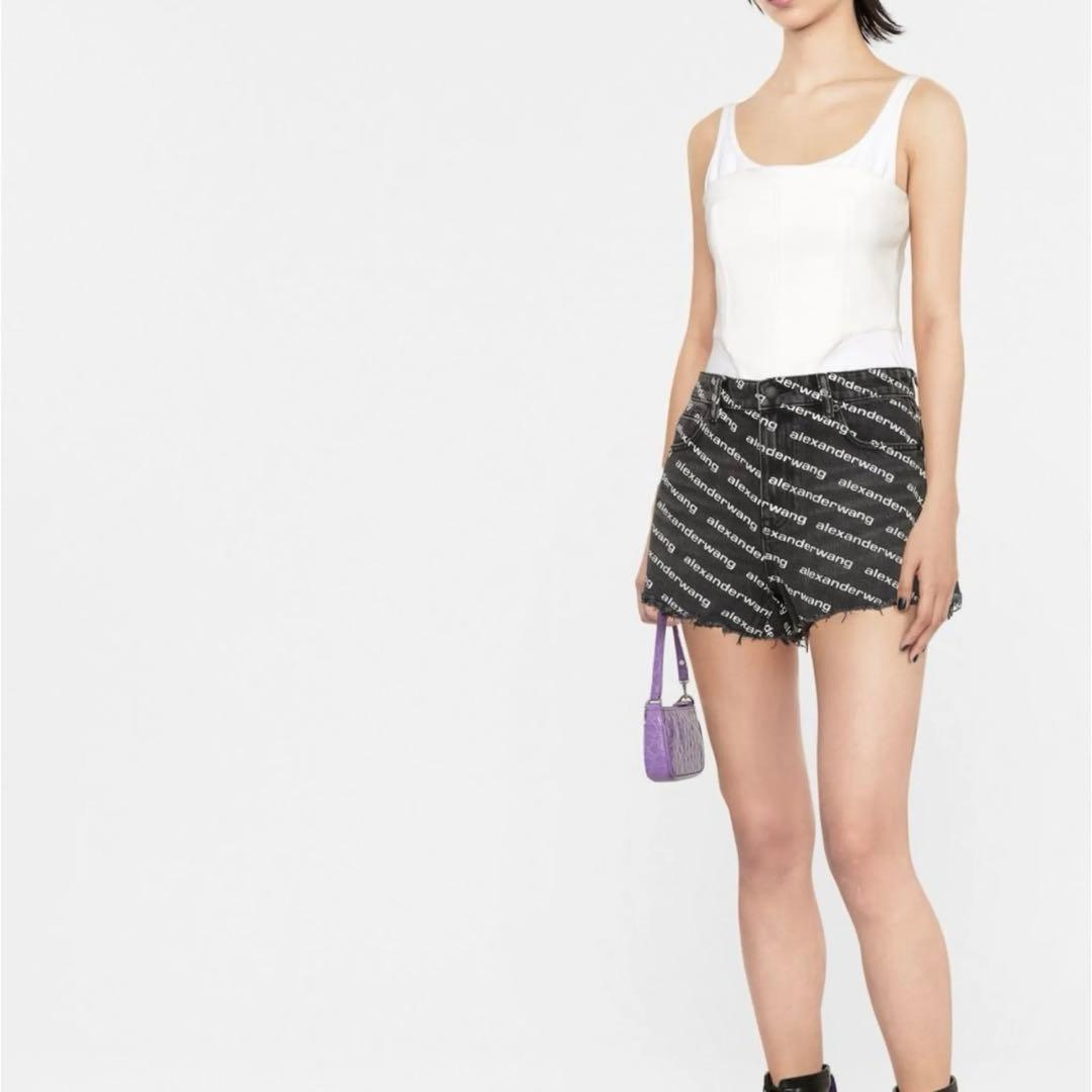 alexanderwang エイジドグレーデニム バイトロゴ ショーツ