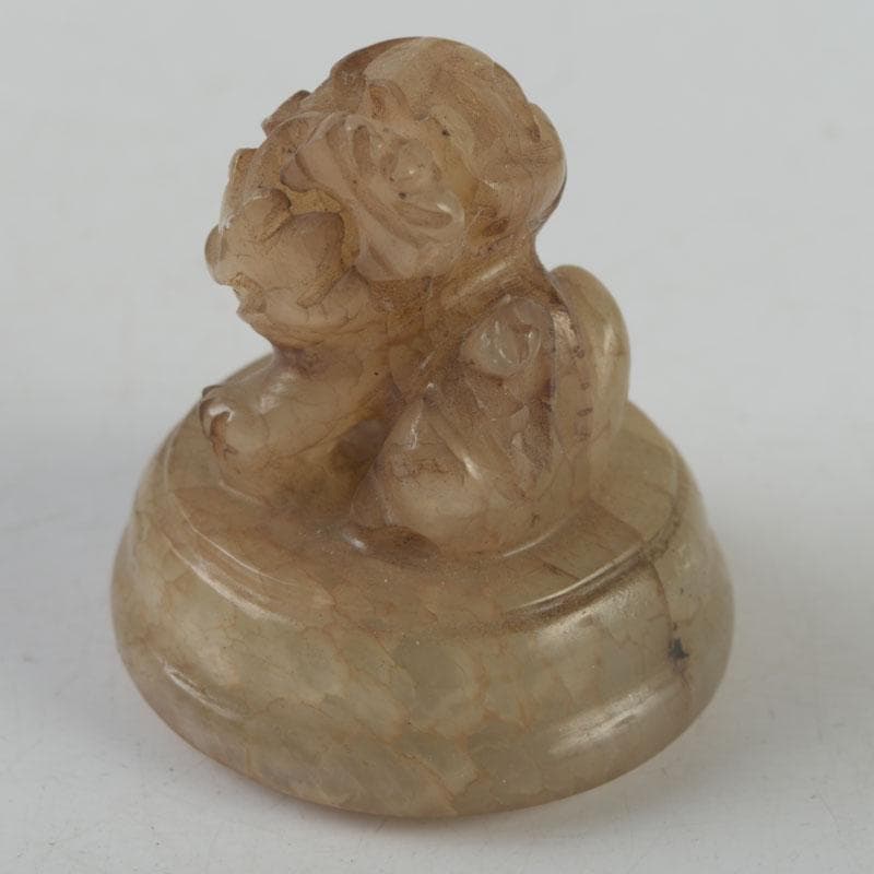 中国　玉石彫刻　獅子摘　双耳遊環　飾壷　香炉　唐木台付　N　8606