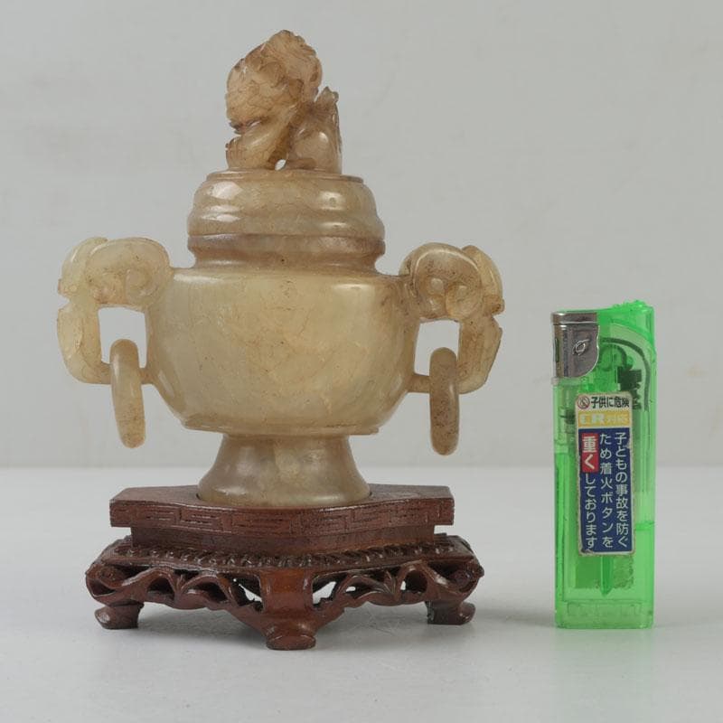 中国　玉石彫刻　獅子摘　双耳遊環　飾壷　香炉　唐木台付　N　8606