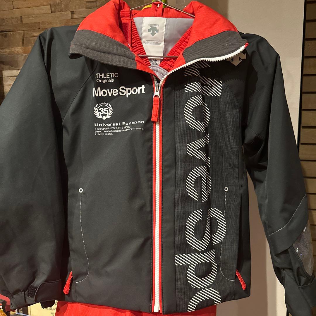 ★美品★ DESCENT MoveSport スキーウェア上下セット 子ども用