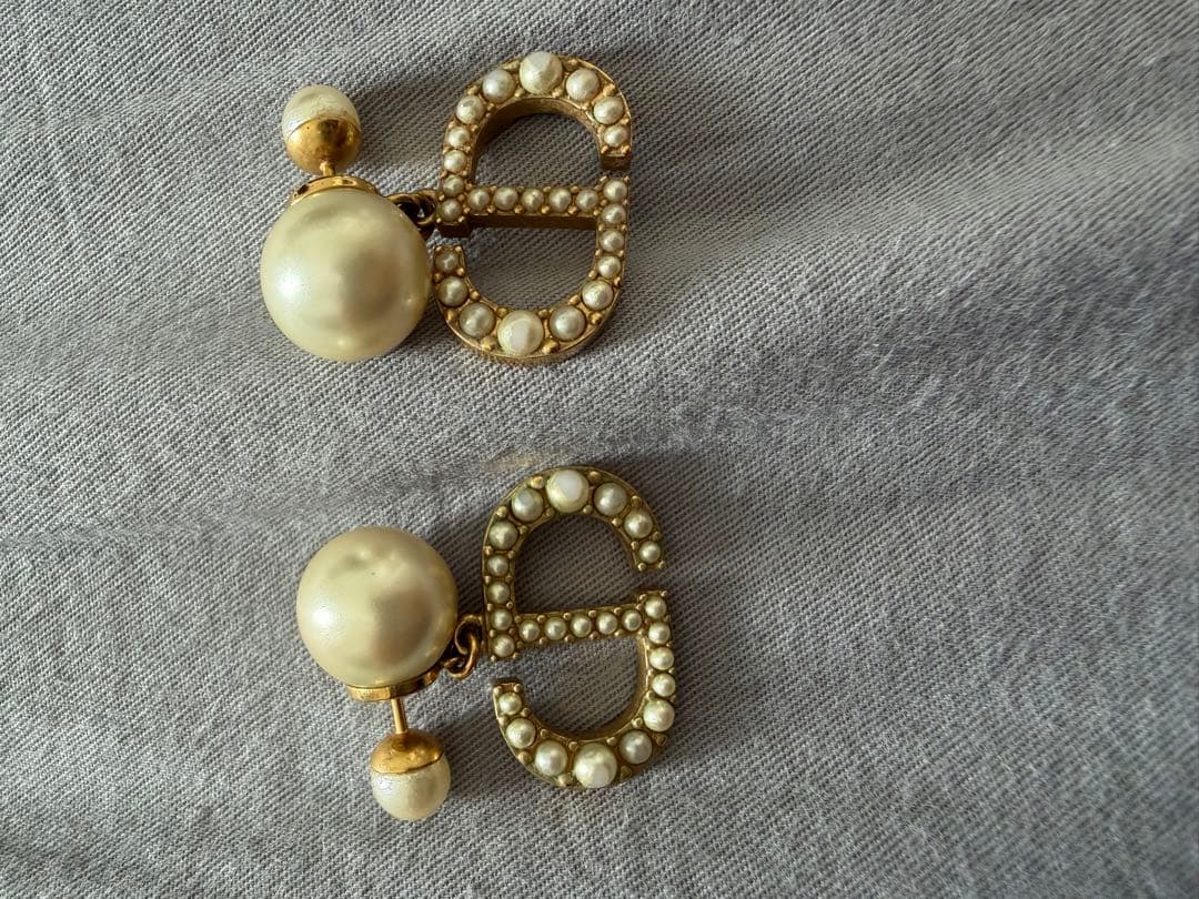 ディオール　Dior Tribal ピアス ゴールド メタル レジンパール