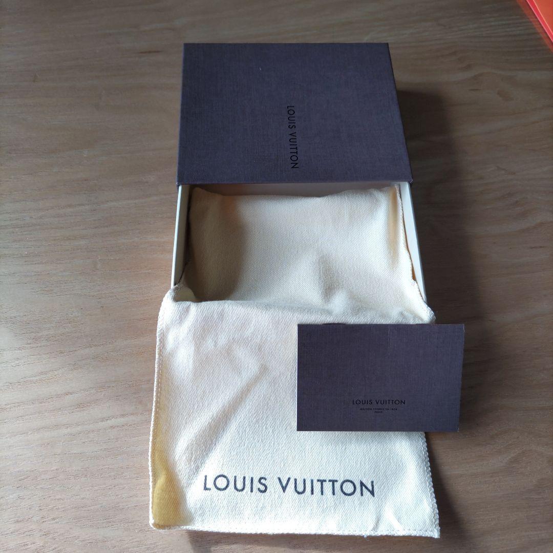 ルイヴィトン　モノグラムアンプラントジッピーパース　小銭入れ