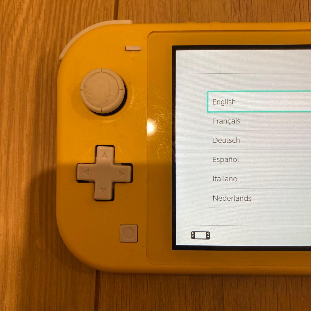 ジャンク　Nintendo Switch Lite イエロー