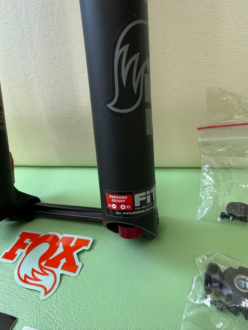 新品未使用 FOX 34 Factory 29 140mm FIT4 Boost