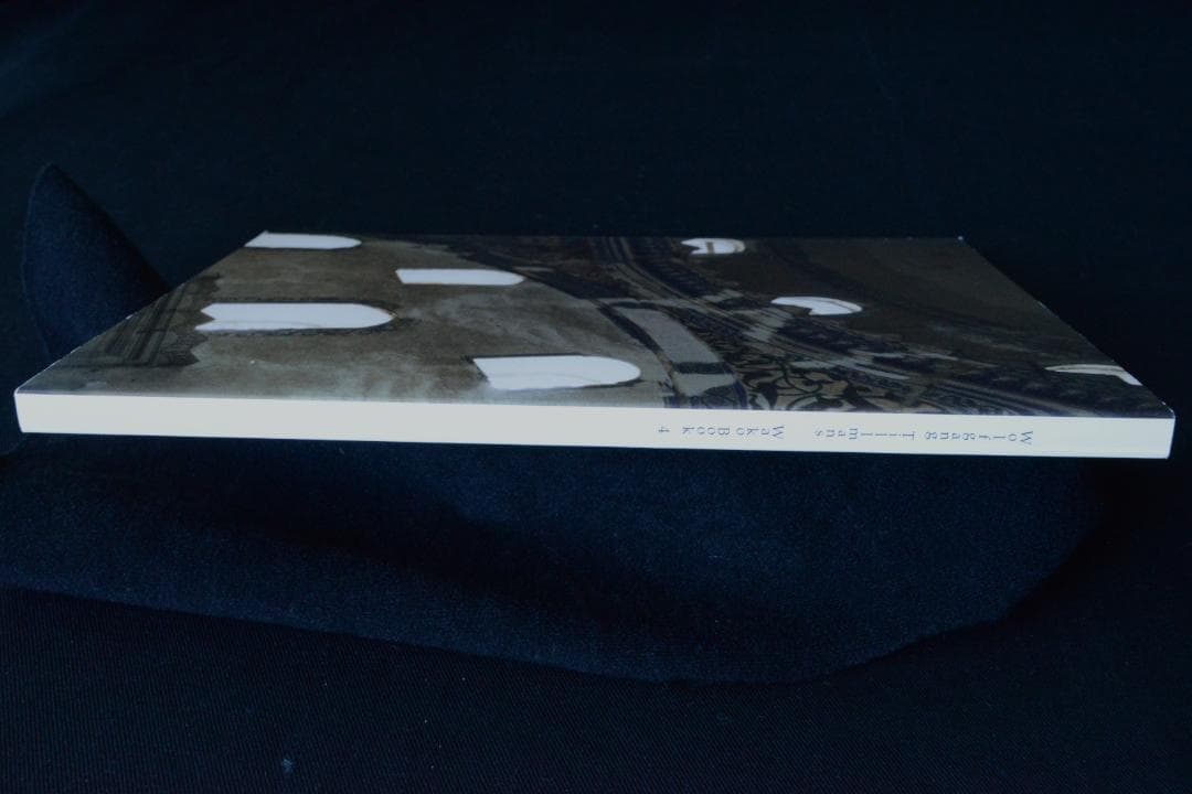 【Wolfgang Tillmans：Wako Book 4 】1.500限定版