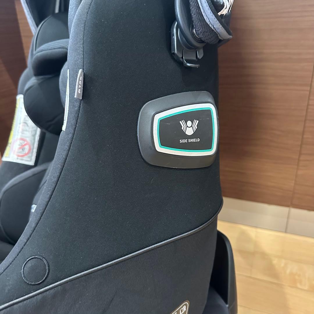 美品 Aprica アップリカ クルリラ ビッテ エックス 黒 ISOFIX