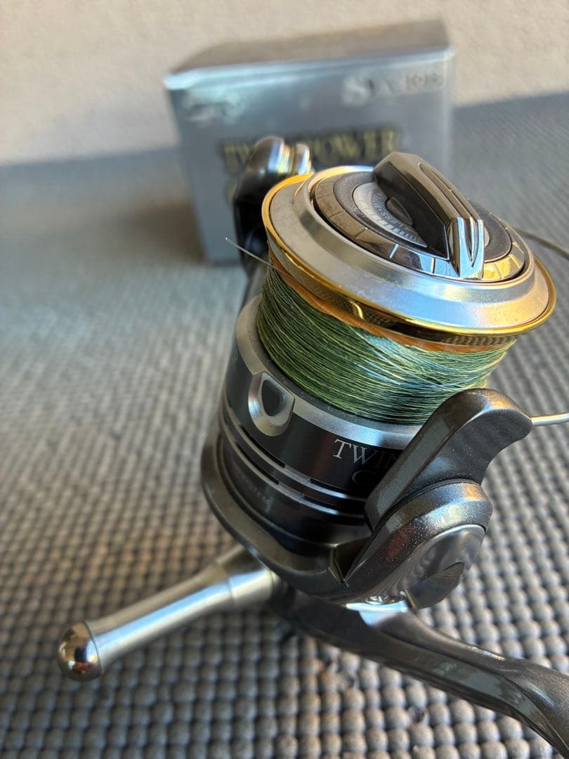 SHIMANO 08 TWIN POWER C3000 スピニングリール