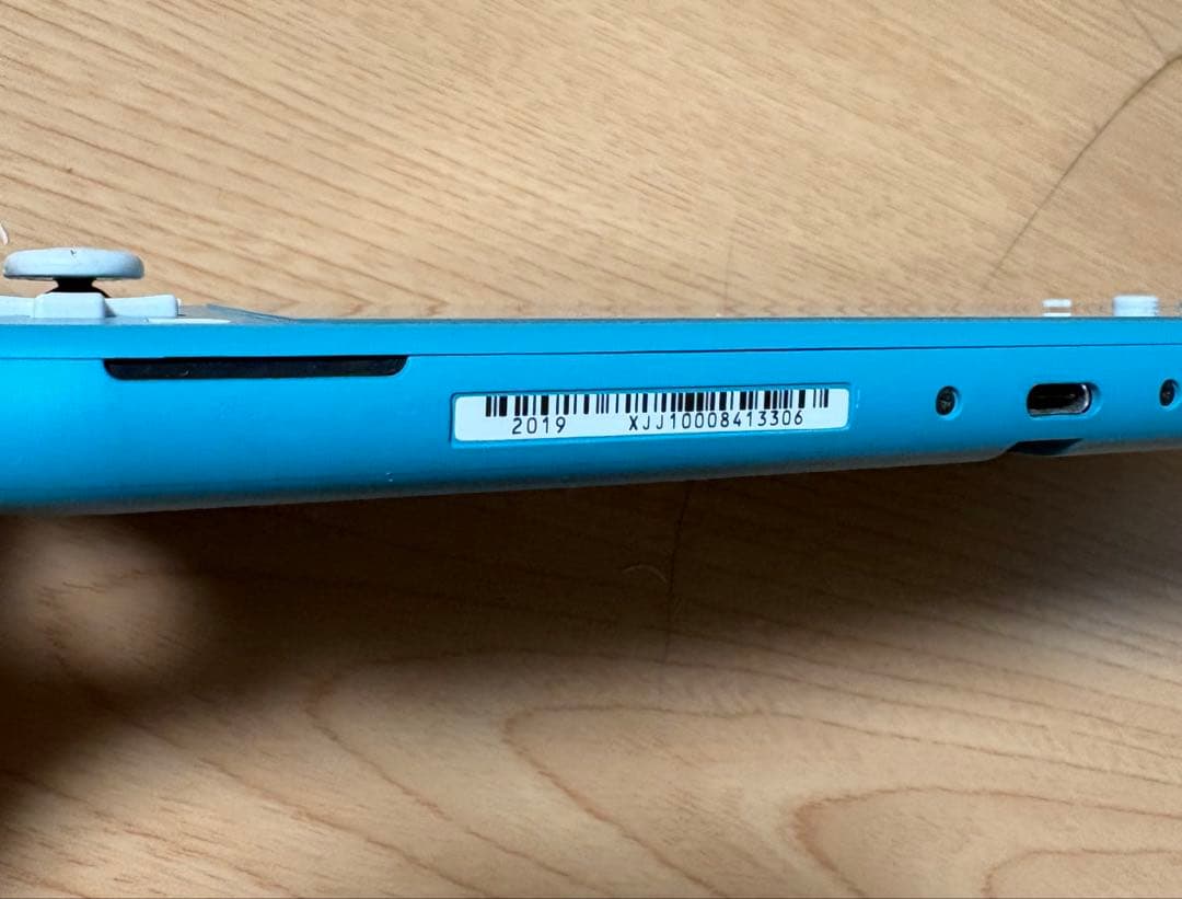 任天堂　スイッチ　ライト　ターコイズ　スプラ3 SD32GB、アダプターセット