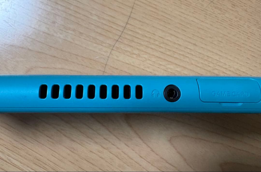 任天堂　スイッチ　ライト　ターコイズ　スプラ3 SD32GB、アダプターセット