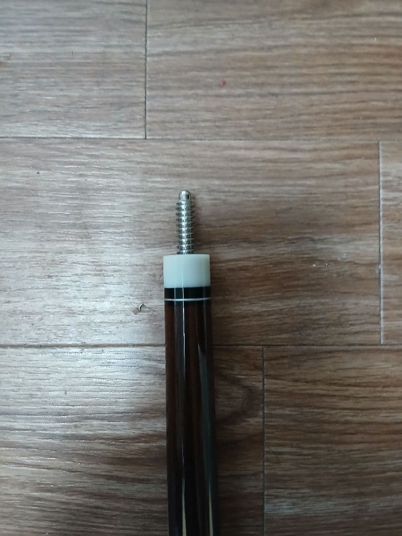 アダムバットのみです。