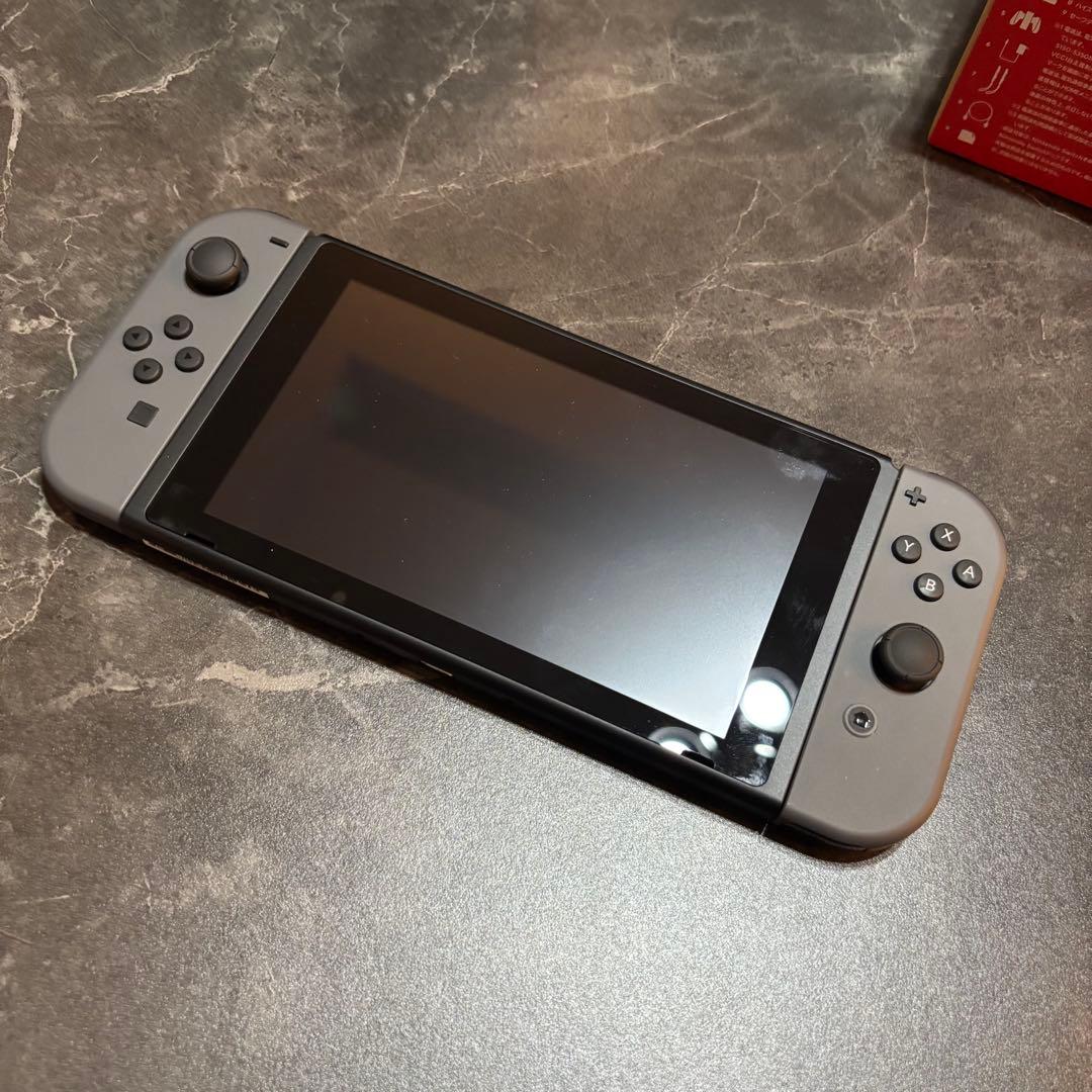 Nintendo Switch 本体 ブラック マリオカート付き