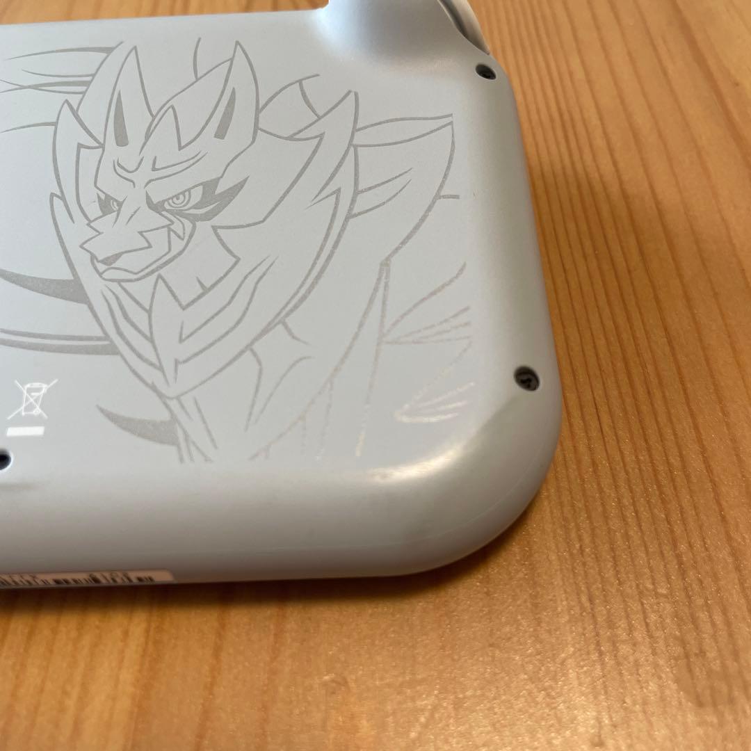 Nintendo Switch Lite 本体　ザシアン　ザマゼンタ