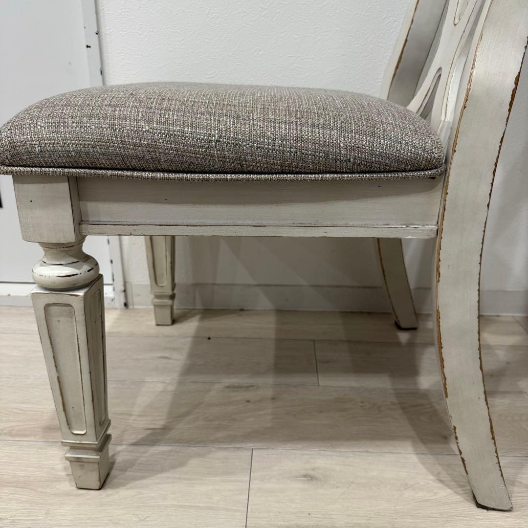 Realyn Dining Room Chair (リーリン ダイニングチェア)