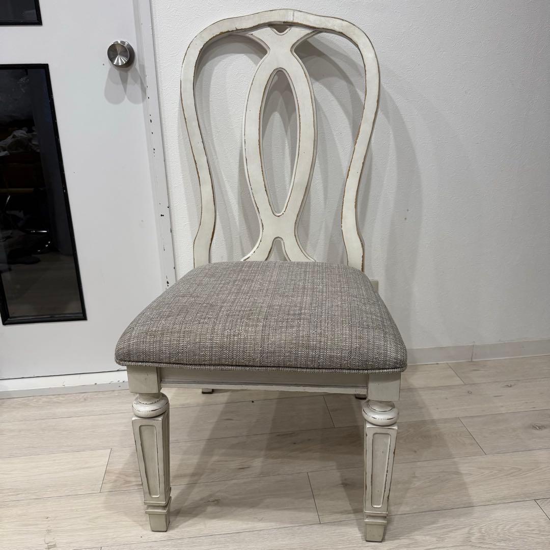 Realyn Dining Room Chair (リーリン ダイニングチェア)
