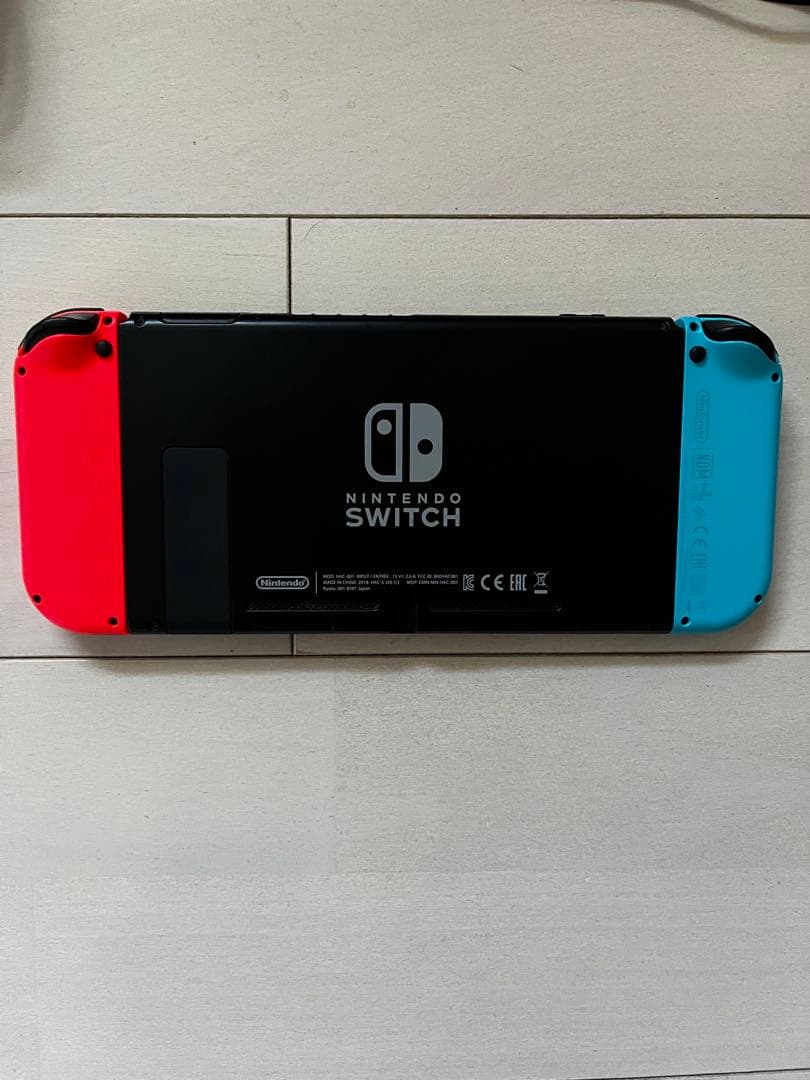 Nintendo Switch （ドッグのみピカチュウ・イーブイデザイン）