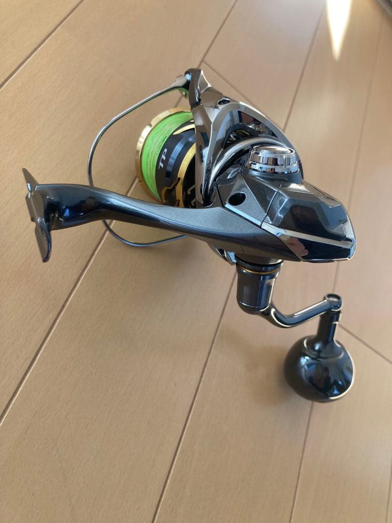 iidemai 様　20ツインパワー4000XG スピニングリール