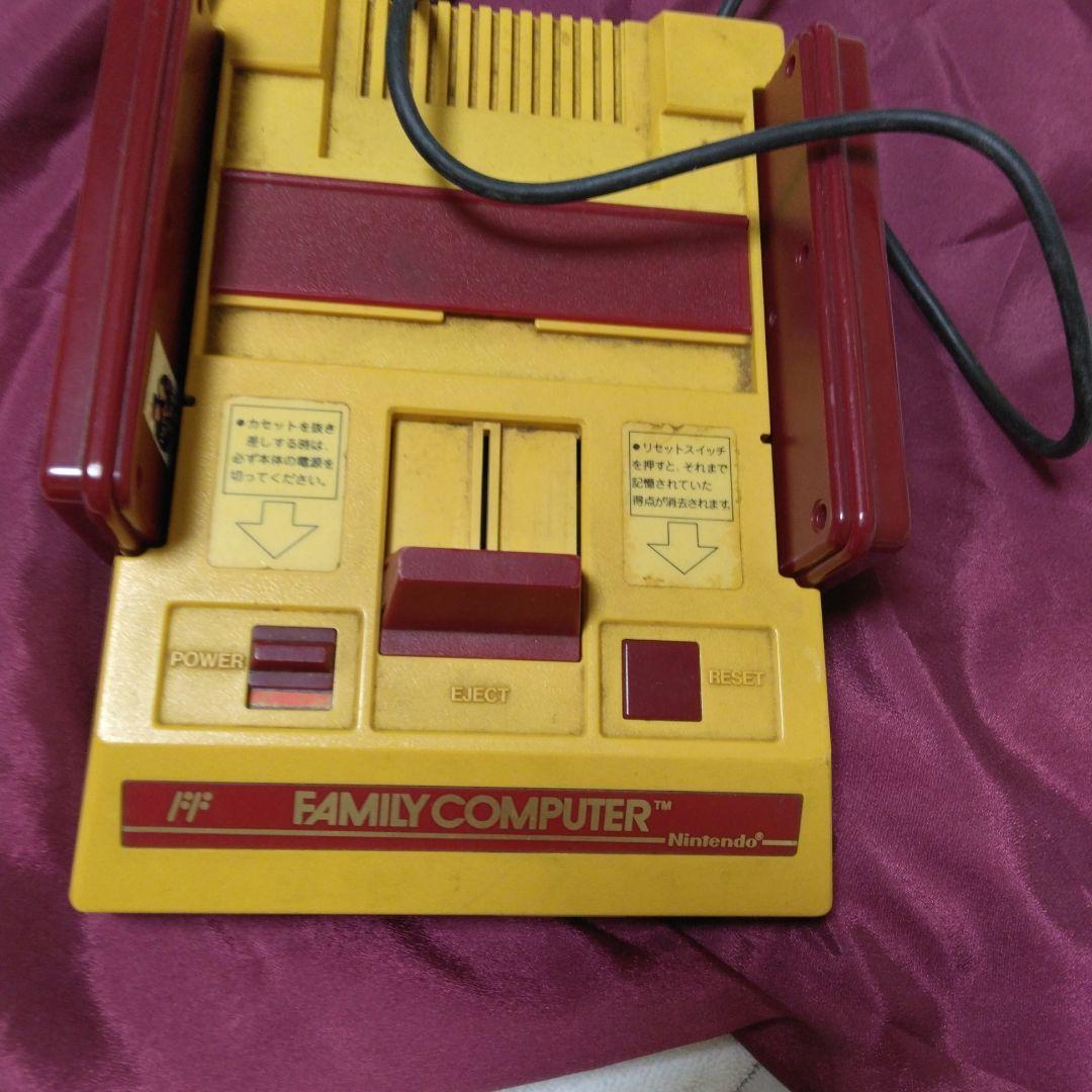 ファミリーコンピューター本体