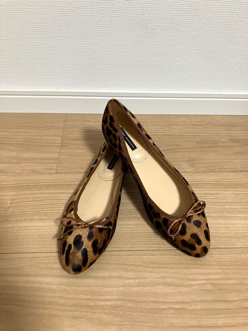 新品未使用　ファビオルスコーニ　ヒョウ柄フラットシューズ　38 リボン付き