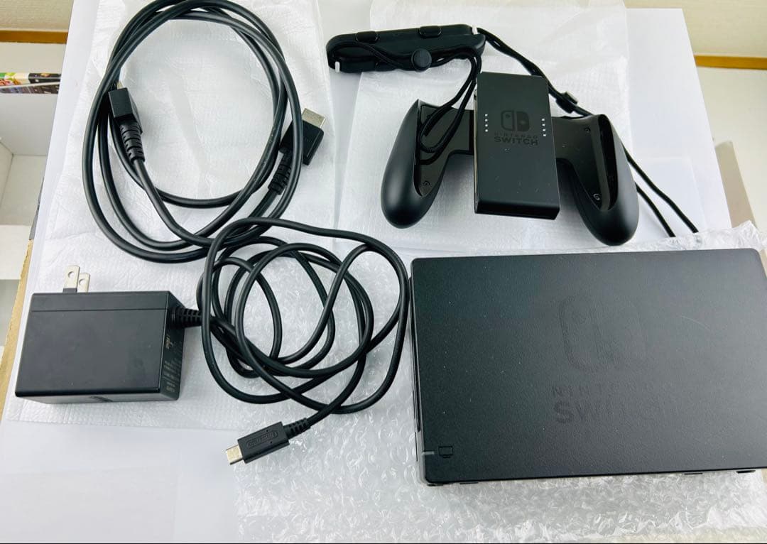 美品 任天堂スイッチ スーパーマリオオデッセイ レッド Nintendo