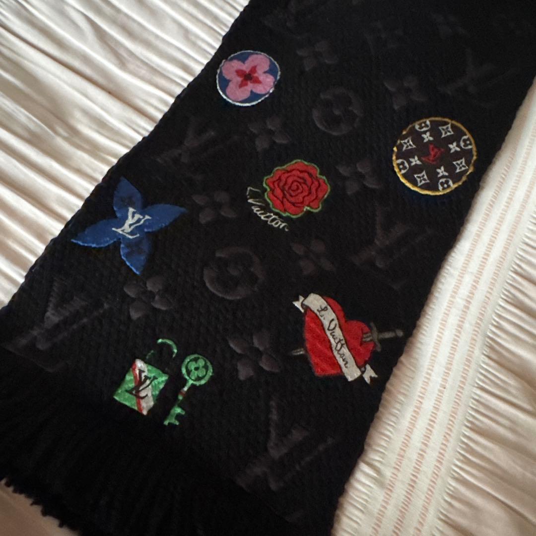 ルイヴィトン エシャルプ ロゴマニア マフラー LVストーリーズ ノワール