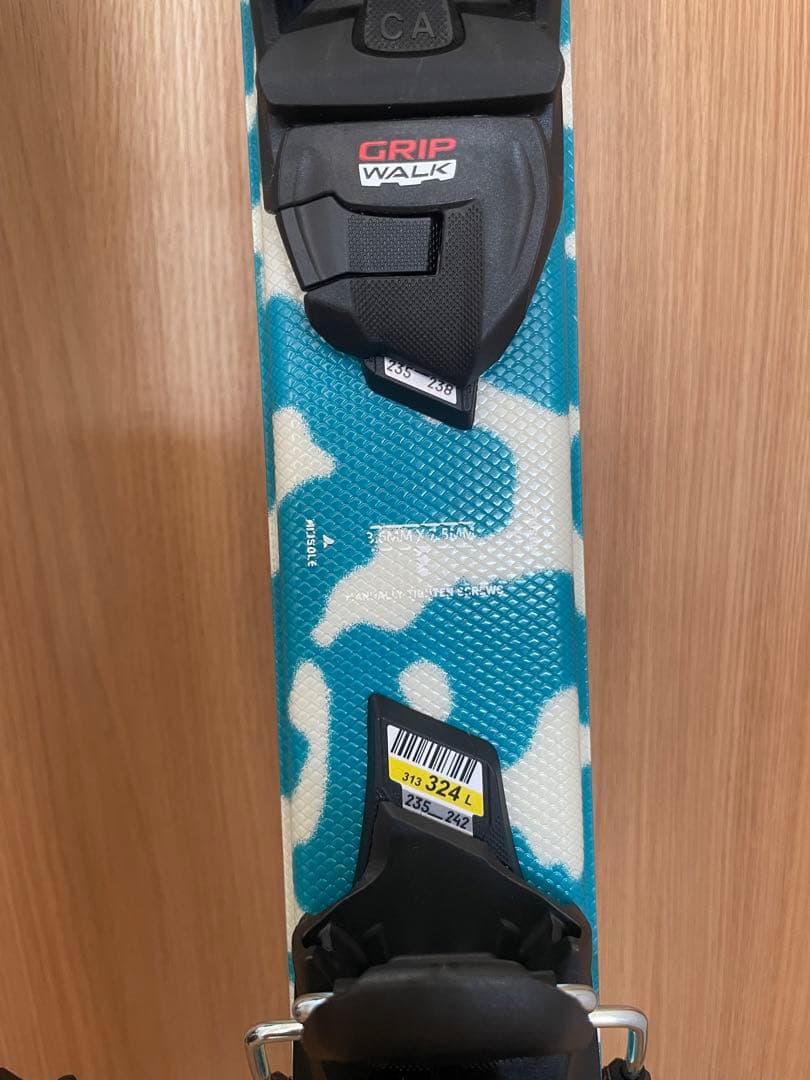 未使用新品 2023-24モデル　K2 Luv Bug スキー 124cm