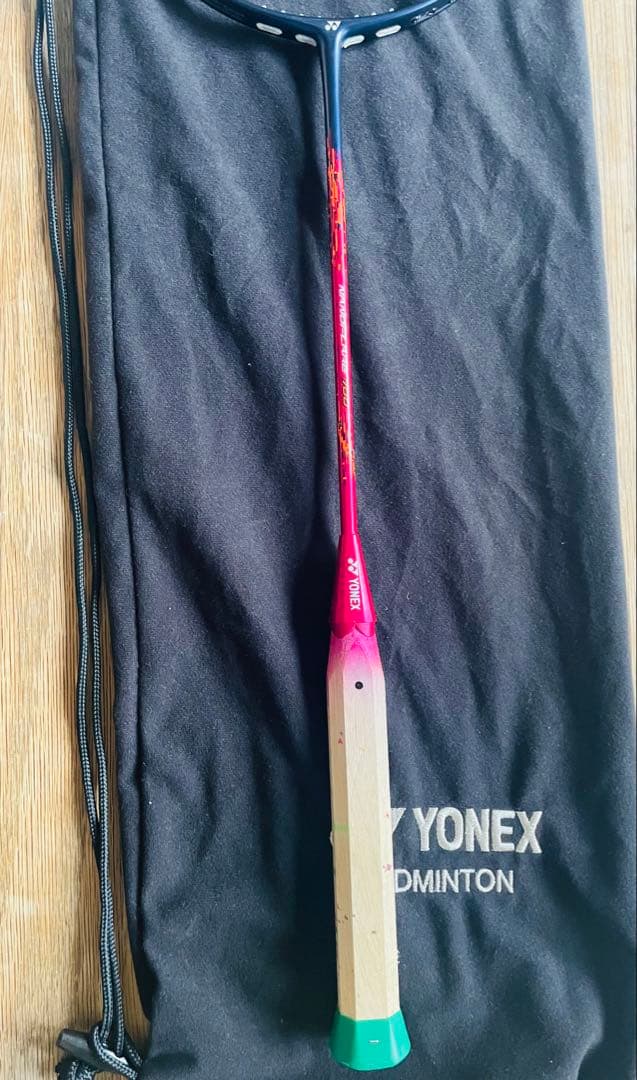 バドミントン　ラケット　ナノフレア700 4UG6