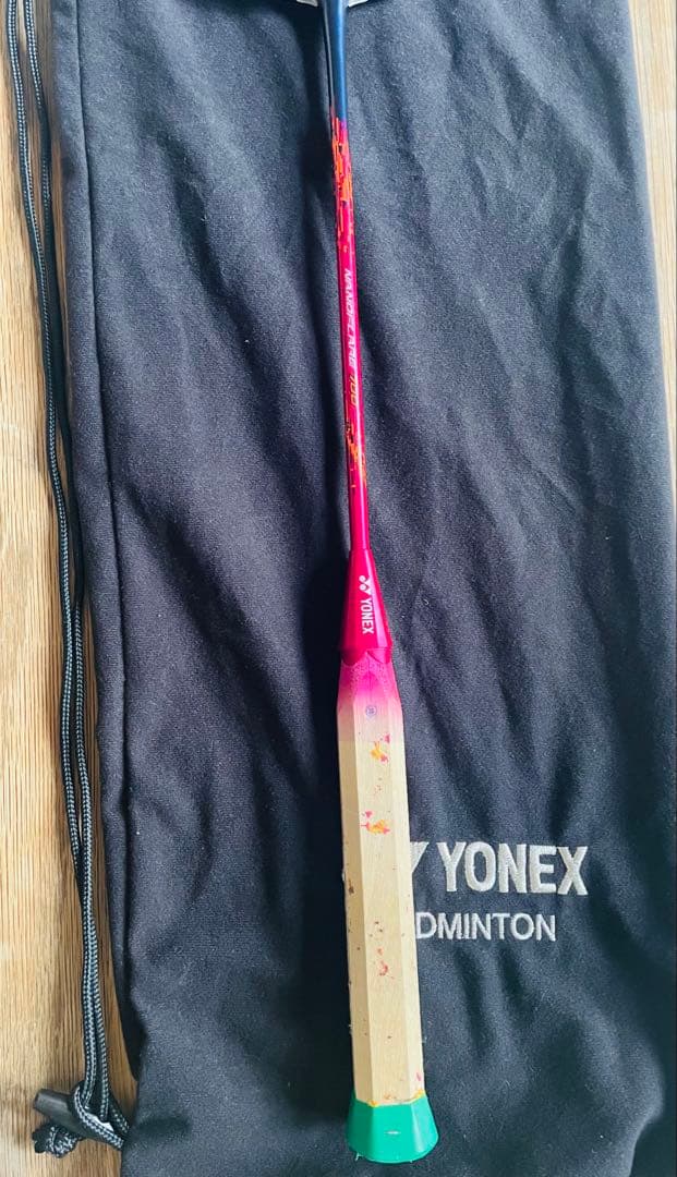 バドミントン　ラケット　ナノフレア700 4UG6