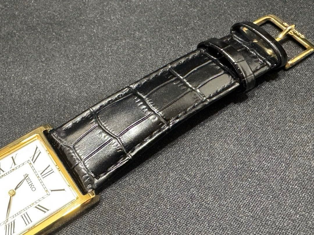 SEIKO エッセンシャルズ4N30-01A0