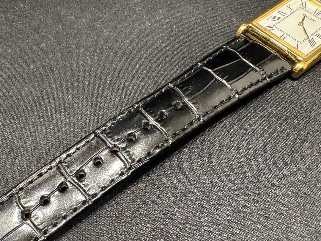 SEIKO エッセンシャルズ4N30-01A0