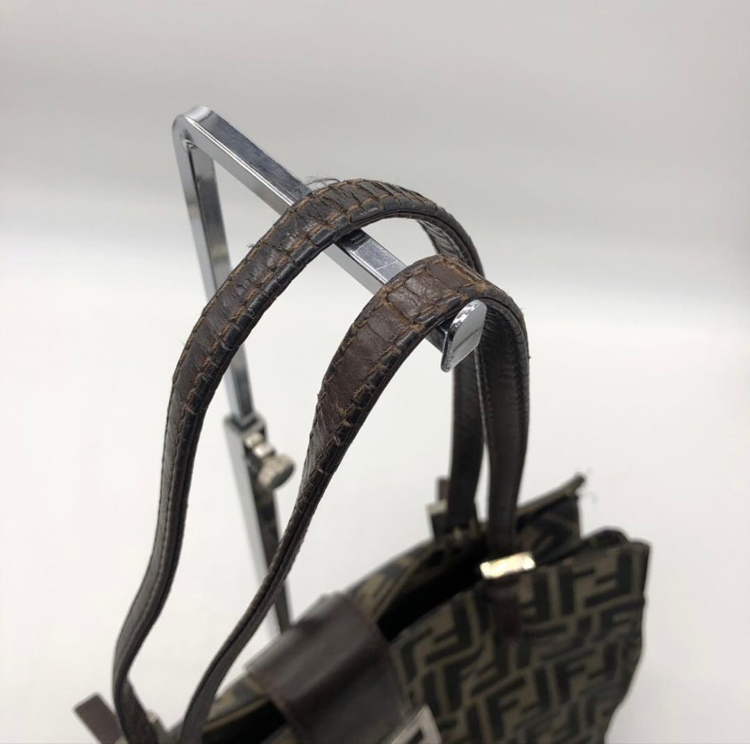 フェンディ　トートバッグ　ズッカ　FF金具