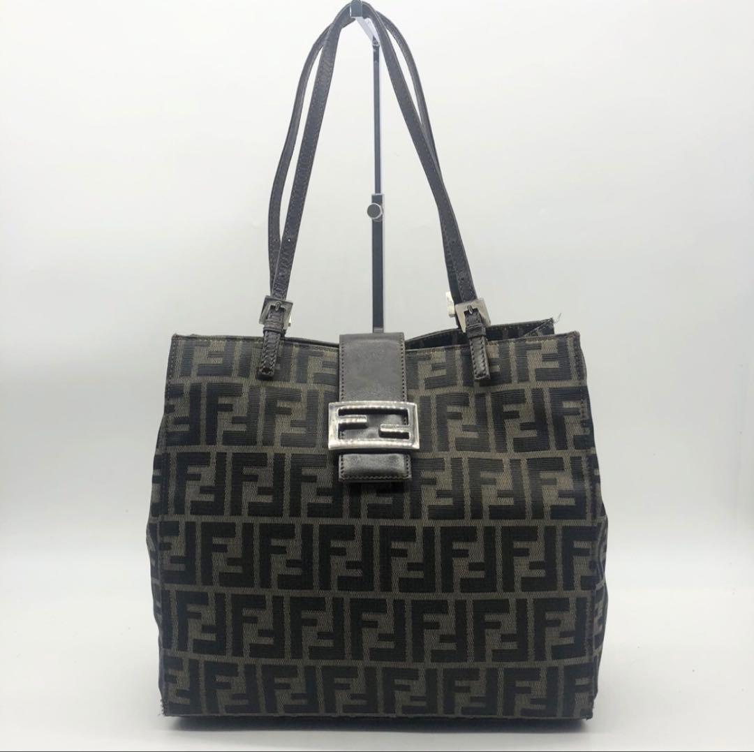 フェンディ　トートバッグ　ズッカ　FF金具