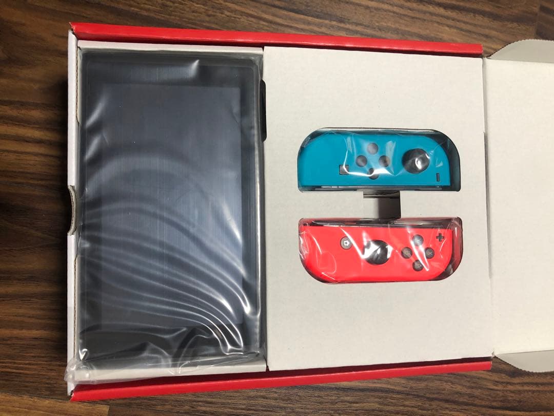 任天堂Switch 本体　新品未使用